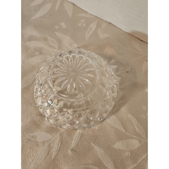 Lenox Full Lead Crystal 5" Candy Dish made in Czech Rep. Excellent Condition - Picture 6 of 7